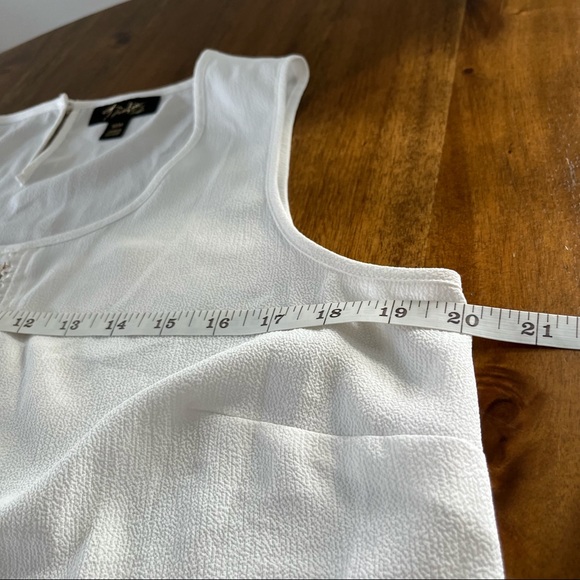 Thalia Sodi Sleeveless Top Medium Gold Chains Down Front Tank - Picture 8 of 9